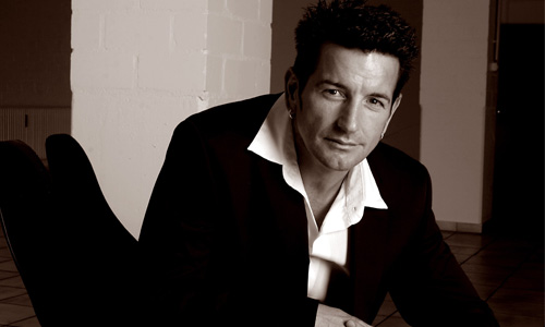 john-sepia-097.jpg_tdh_500x300